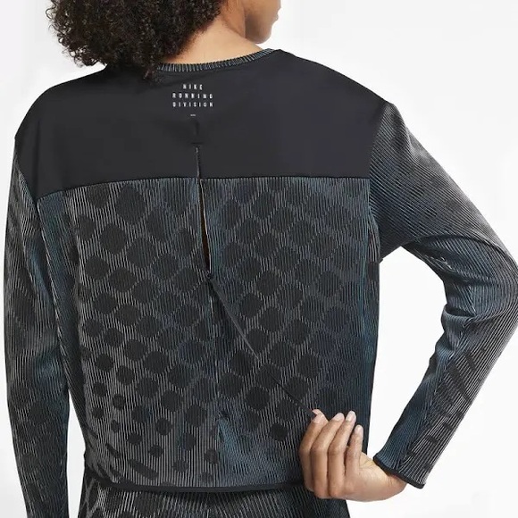 Nike Run Division Midlayer Top - Picture 6 of 9